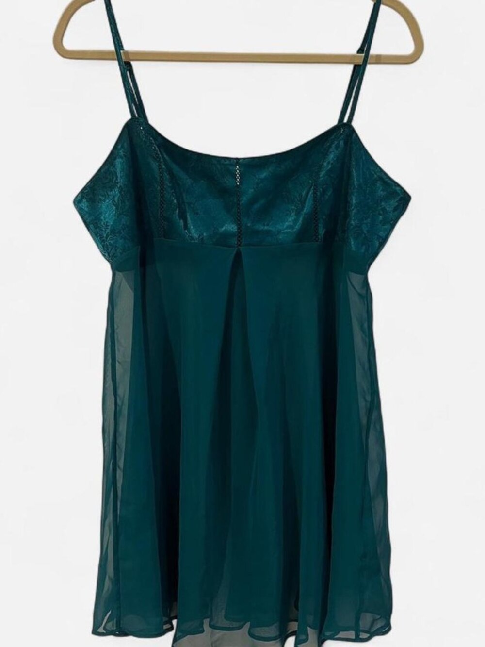 90's Victoria's Secret Slip